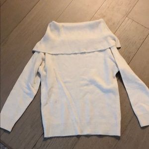 NWOT Moon river off the shoulder sweater xs